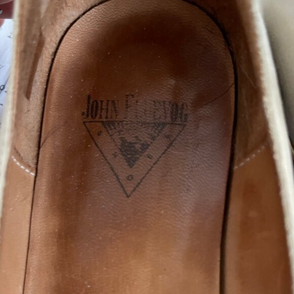 JOHN FLUEVOG Cream Colored Leather Ankle Strap Flats: Size 9; Retailed for $349! - Picture 6 of 9
